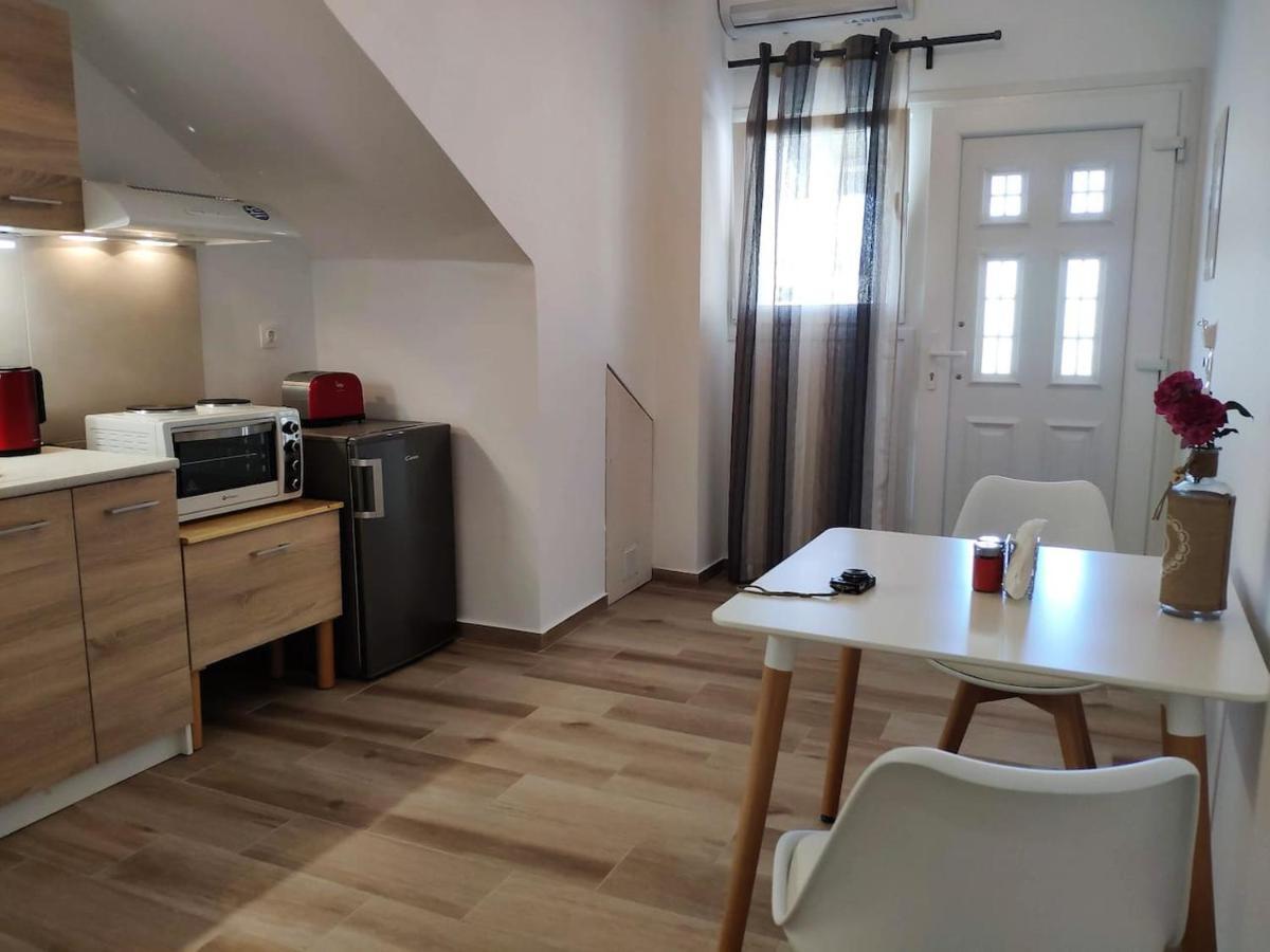 Neva Apartments By The Beach Makry Gialos  Exterior photo